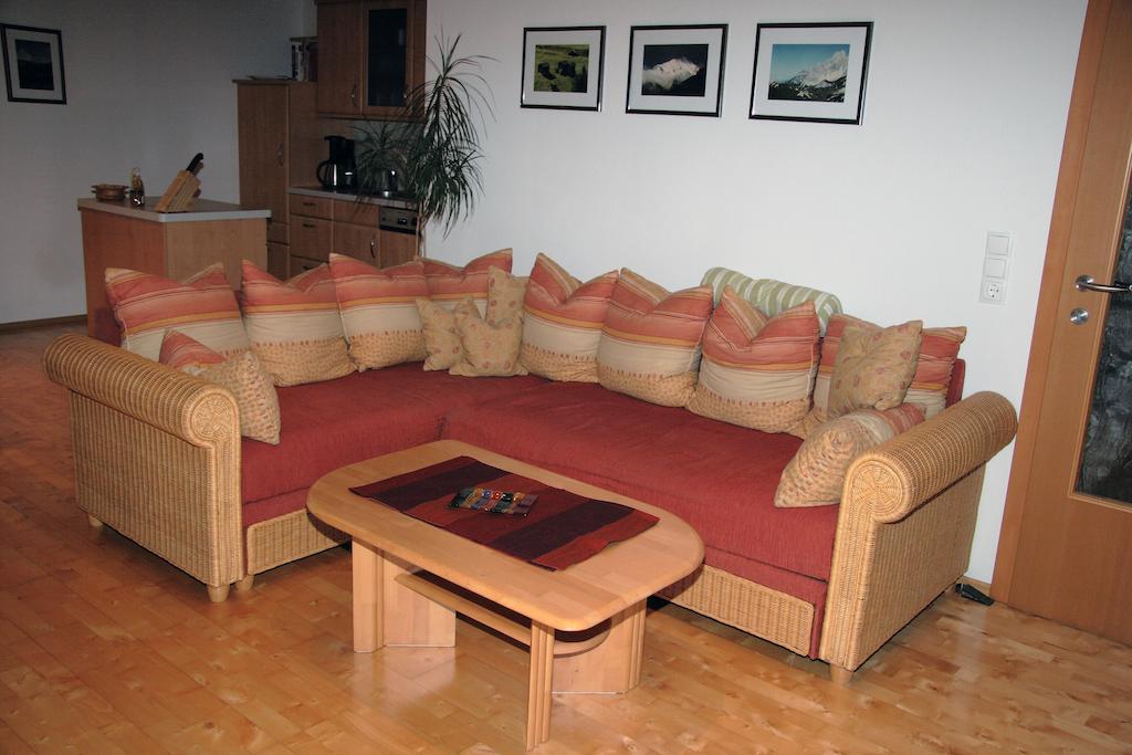 Am Waldrand Apartment Mittersill Phòng bức ảnh
